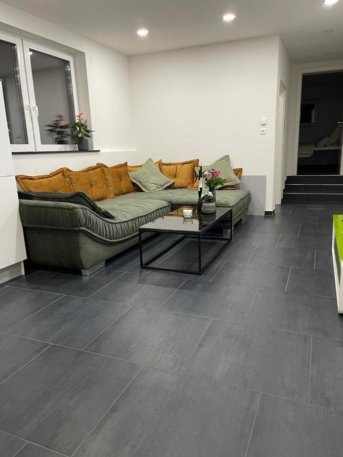 2 Zimmer Wohnung Zur Taegliche Miete Хехинген Экстерьер фото